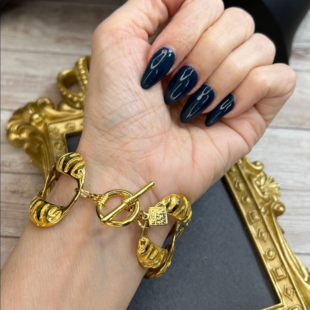 Vintage Anne Klein Chunky Gold Link Bracelet